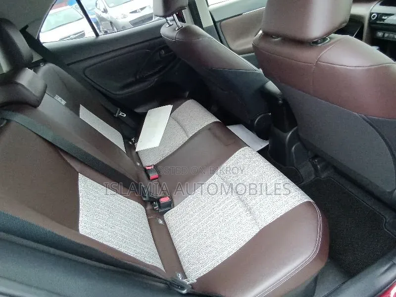 Toyota Yaris Cross 2021 Red
