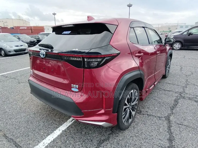 Toyota Yaris Cross 2021 Red