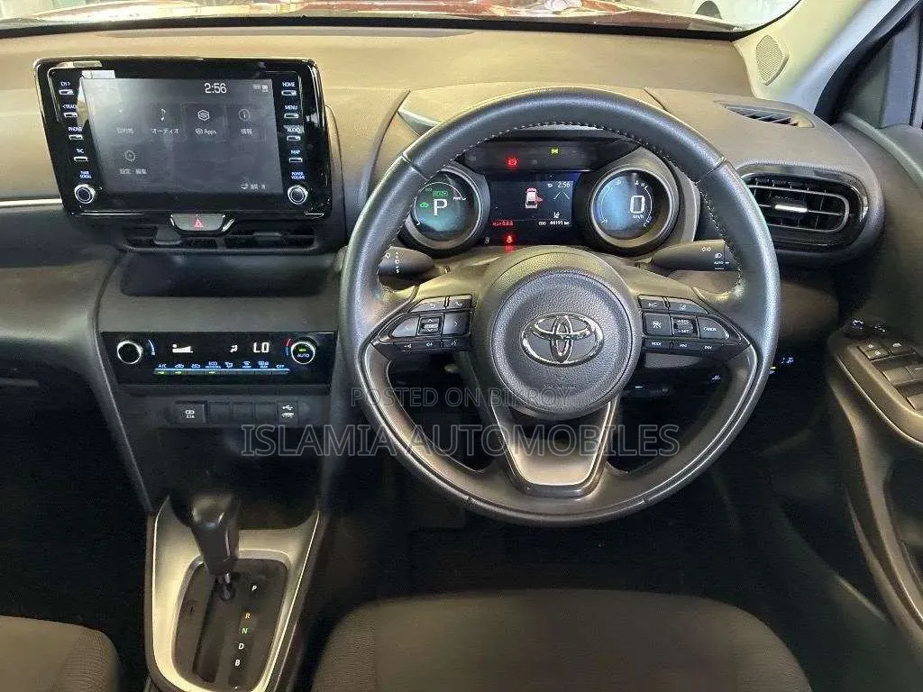 Toyota Yaris Cross 2021 Red