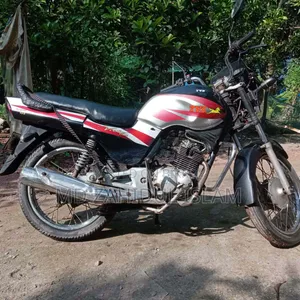 টিভিএস ২০১০ কালো