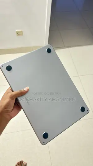 ল্যাপটপ অ্যাপল ম্যাকবুক এয়ার ২০২৬ এম৫ ৮জিবি অ্যাপল এম৫ এসএসডি ২৫৬জিবি