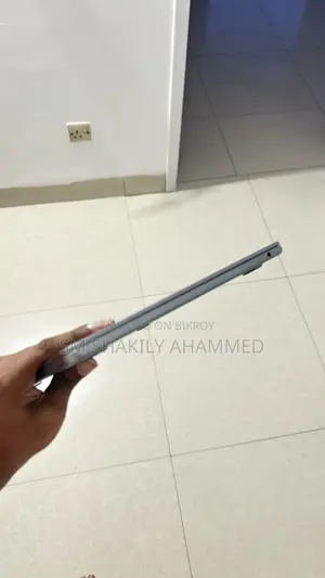 ল্যাপটপ অ্যাপল ম্যাকবুক এয়ার ২০২৬ এম৫ ৮জিবি অ্যাপল এম৫ এসএসডি ২৫৬জিবি