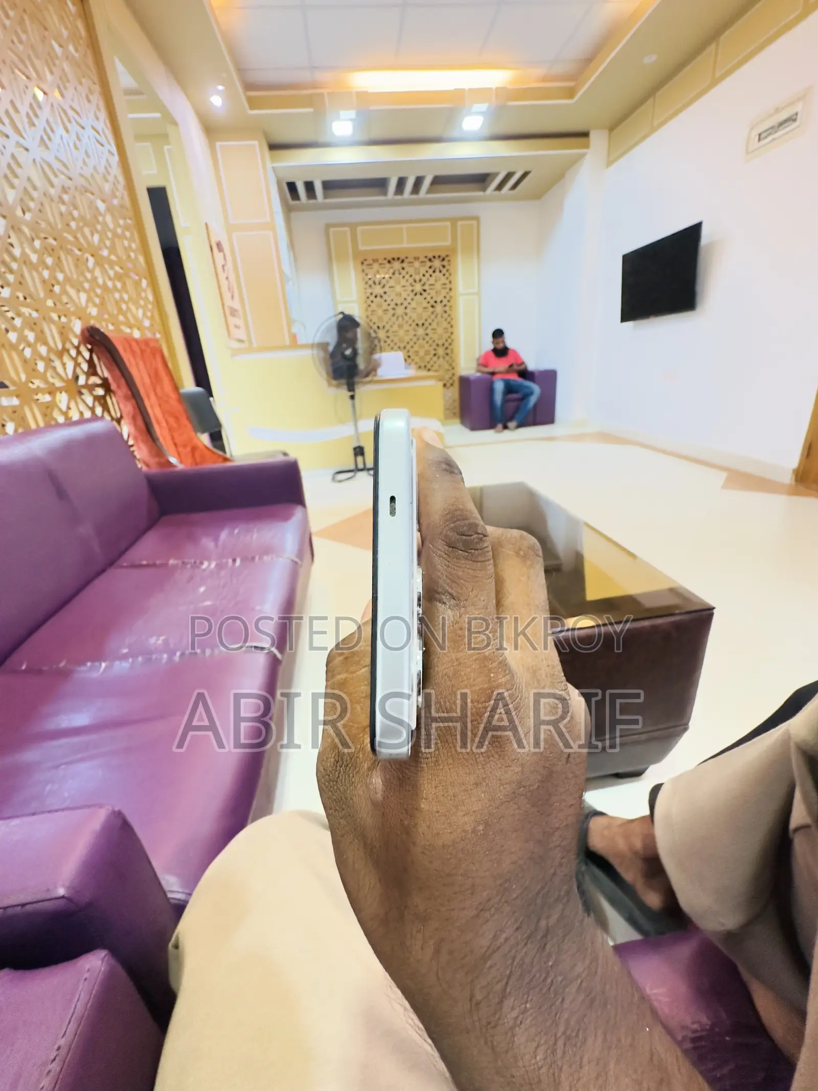 টেকনো স্পার্ক ৪০ ১২৮ জিবি হোয়াইট