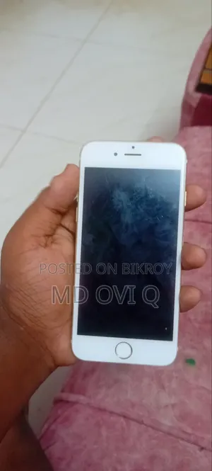 অ্যাপল আইফোন ৬ ৬৪ জিবি হোয়াইট