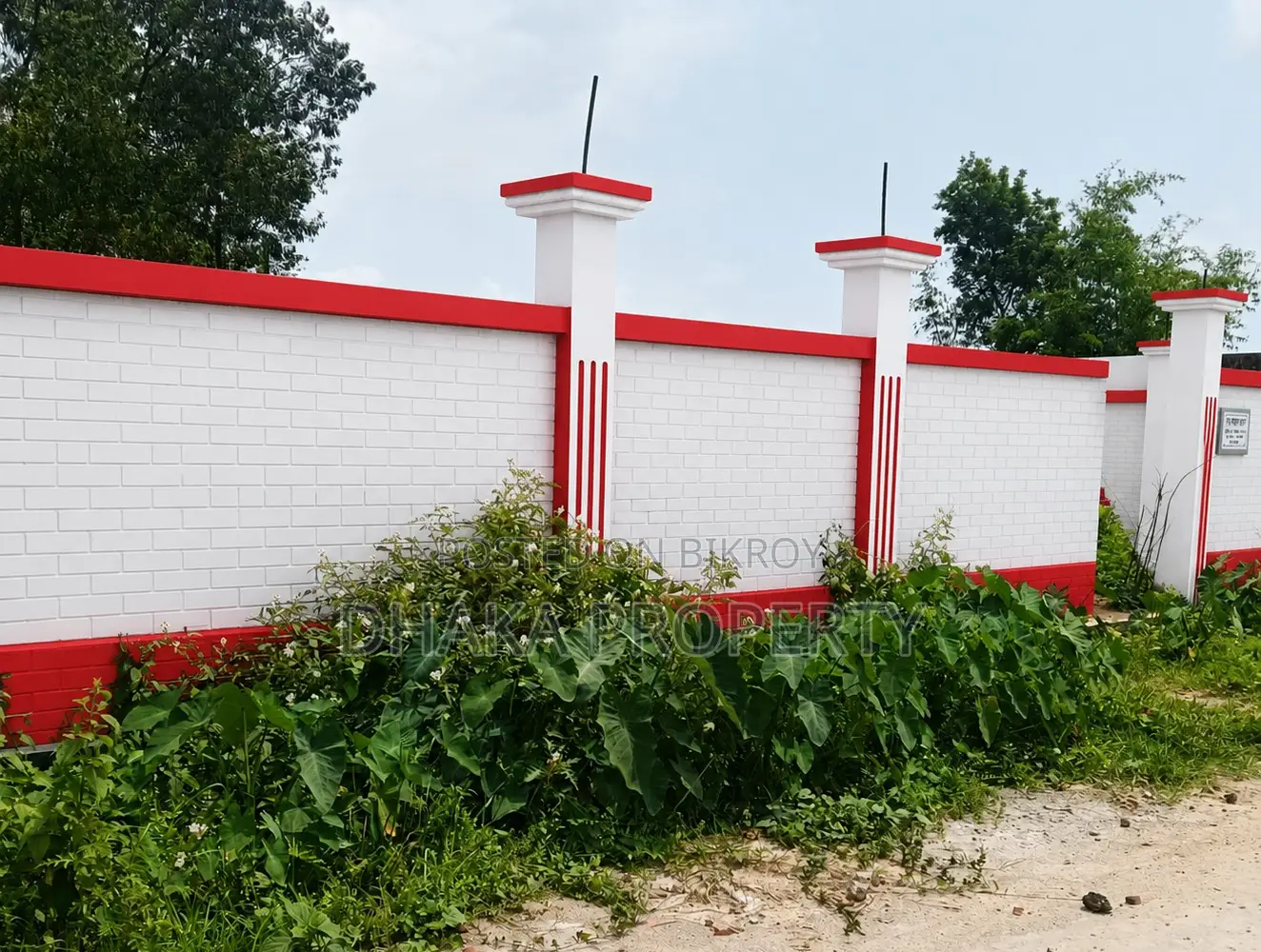 সেক্টর-২৩ এ নিকটবর্তী ৭৫ ফুট ৫ কাঠা পার্ক দক্ষিণ