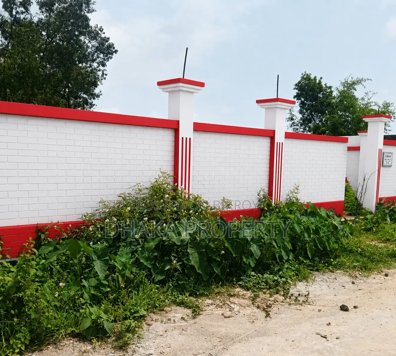 সেক্টর-২৩ এ নিকটবর্তী ৭৫ ফুট ৫ কাঠা পার্ক দক্ষিণ