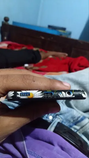 স্যামসাং গ্যালাক্সি এ১২ ১২৮ জিবি নীল