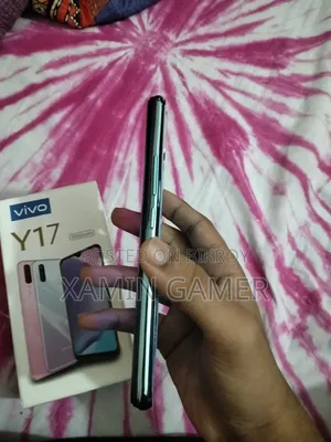 ভিভো ওয়াই১৭ ২৫৬ জিবি হোয়াইট