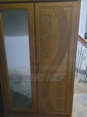 সেগুন কাঠের আলমারি