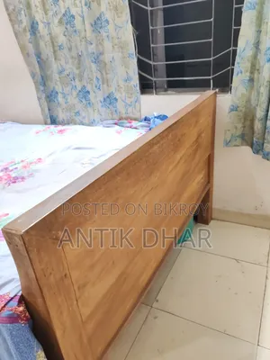 ৪/৭ কাঠের খাট
