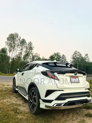 টয়োটা সি-এইচআর ২০১৭ পার্ল