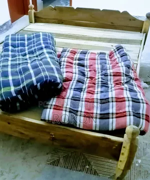 খাট সহ দুইটা ফ্রেস তোষক