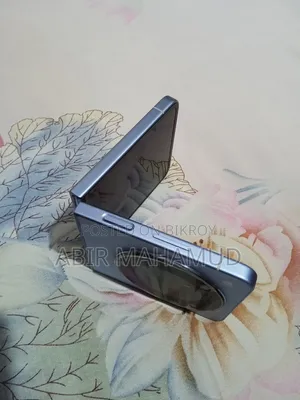 ZTE nubia Flip 5G 128 GB Blue