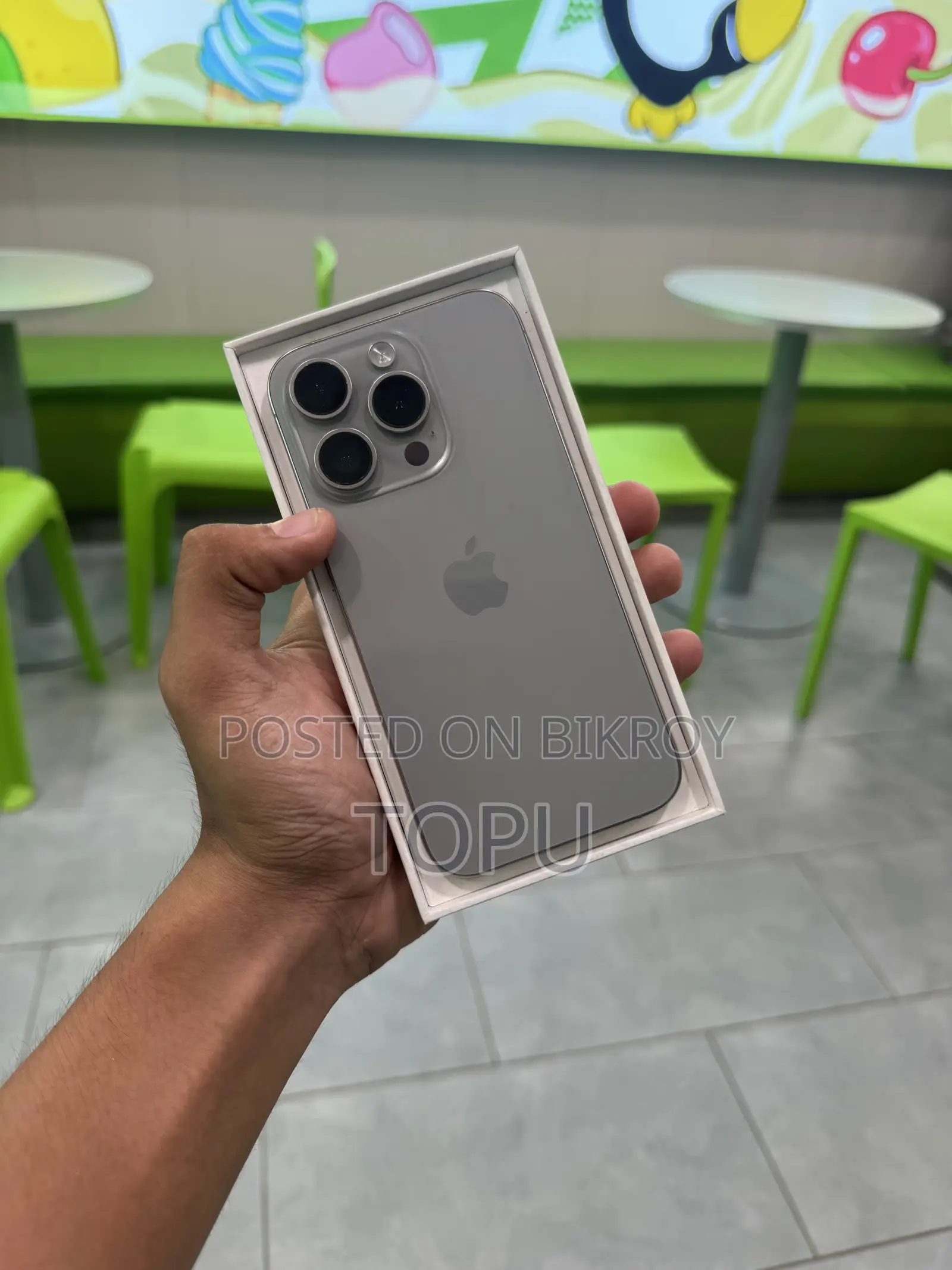 অ্যাপল আইফোন ১৫ প্রো ২৫৬ জিবি সাদা