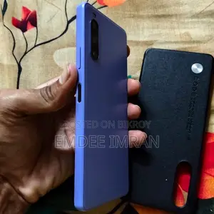 সনি এক্সপেরিয়া ১০ আইভি ১২৮ জিবি নীল