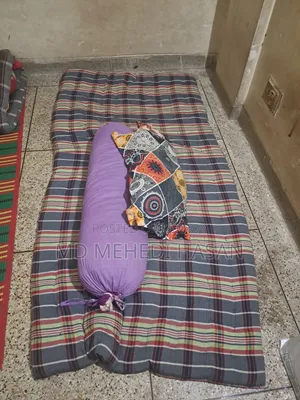 তোসক বালিশ বিক্রি করা হবে