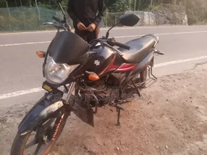 Bajaj Discover 100 2014 Gold
