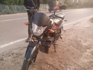 Bajaj Discover 100 2014 Gold