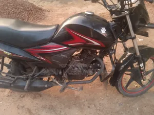 Bajaj Discover 100 2014 Gold