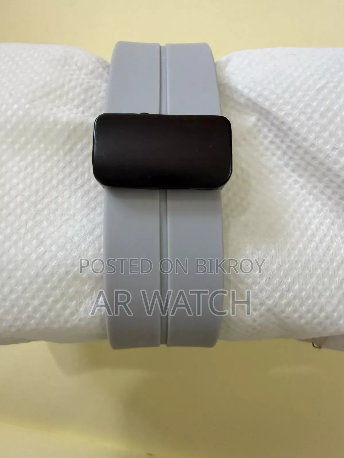 Sunburst Blue-Dial Magnetic Lock Watch