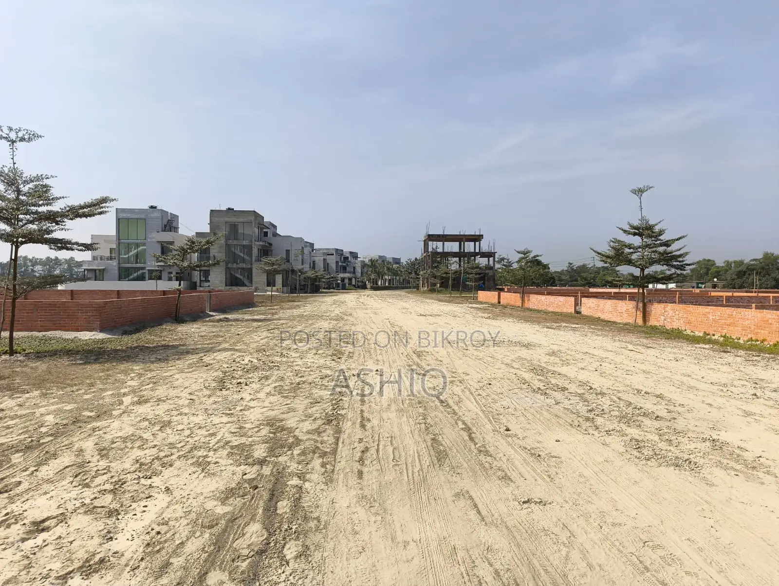 প্রাইম লোকেশনে জমি বিক্রি