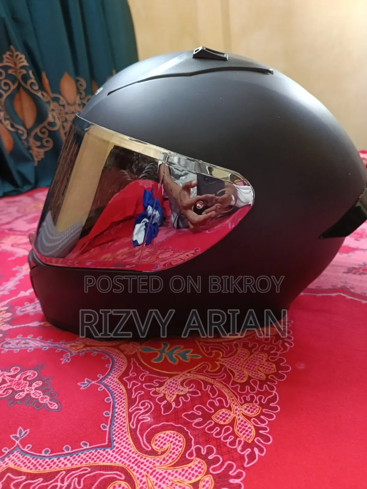 ভেগা হেলমেট