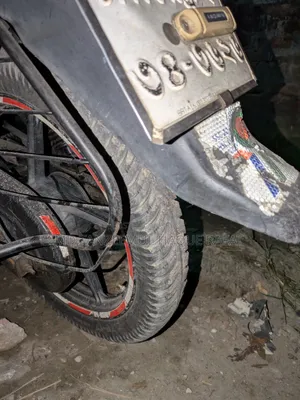 বাজাজ ডিসকভার ১০০ ২০১৬ লাল