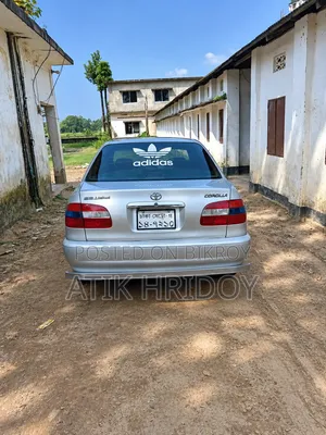 টয়োটা করোলা ১৯৯৮ সিলভার