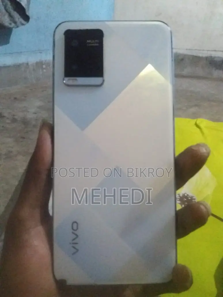 Vivo Y21 64 GB