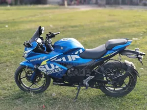 সুজুকি গিক্সার এসএফ ২০২১ ব্লু
