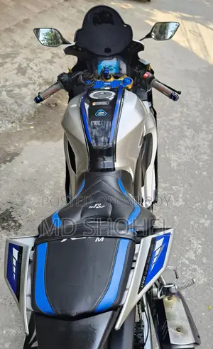 ইয়ামাহা আর১৫এম ২০২৩ সিলভার
