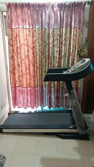 YIJIAN Treadmill for Sale – Like New, Lightly Used
