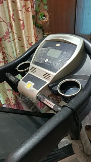 YIJIAN Treadmill for Sale – Like New, Lightly Used