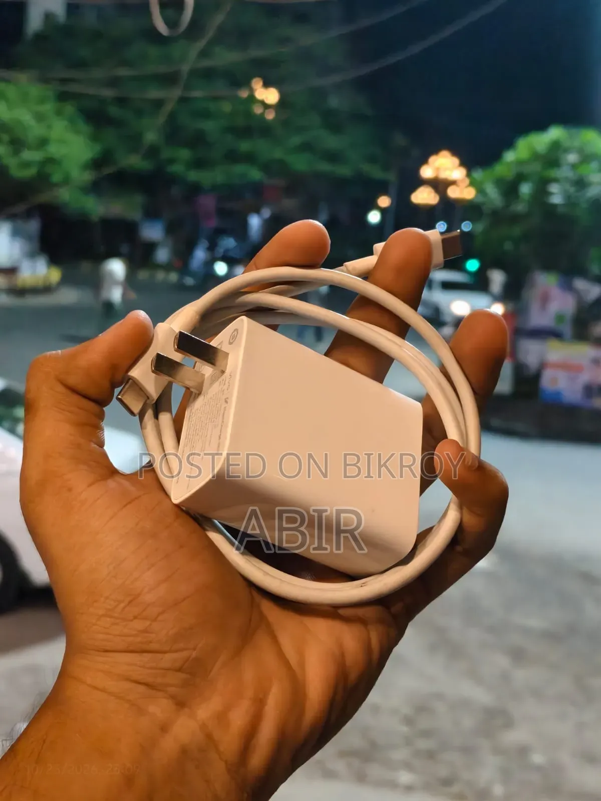আইকিউওও ১৫ ২৫৬ জিবি সাদা