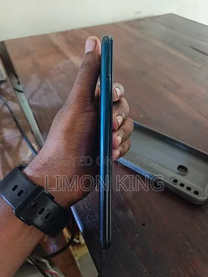 Vivo Y12 32 GB Blue