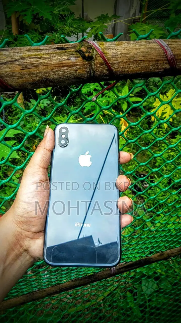 অ্যাপল আইফোন এক্স ২৫৬ জিবি কালো