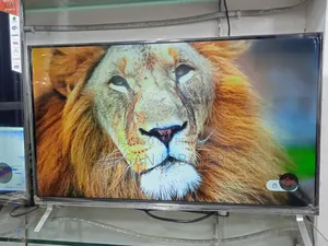 32" Smart TV