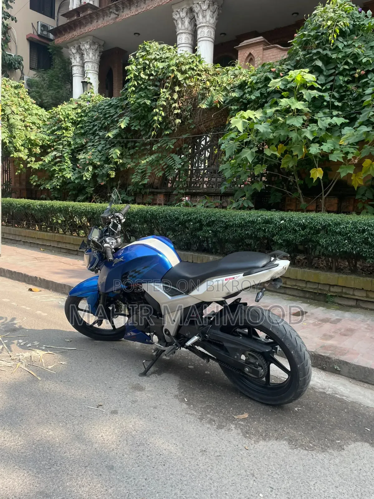 TVS Apache RTR 160 4V 2019 Blue