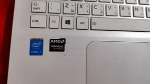 Laptop Toshiba Satellite L50 8GB Intel Core i7 HDD 1TB