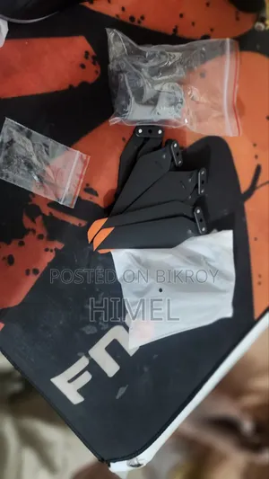 ZLL SG909 Drone Propeller and Landing Gear Legs (Standing Legs)