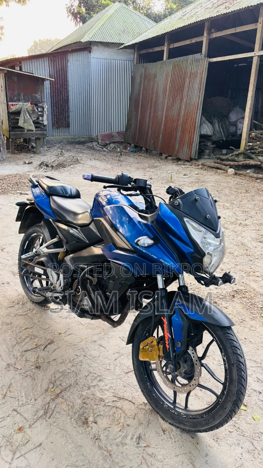 বাজাজ ২০১৬ ব্লু