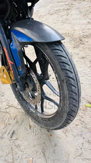 বাজাজ ২০১৬ ব্লু