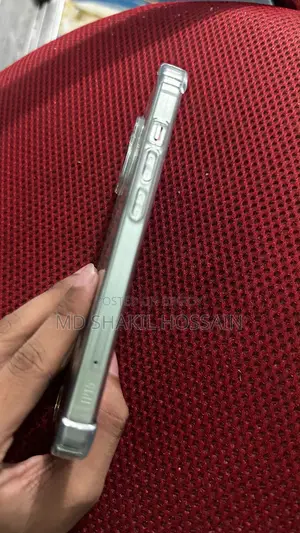 Apple iPhone 15 128 GB Green