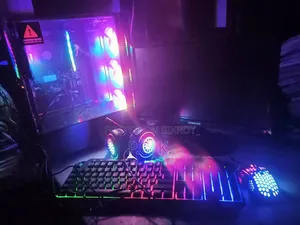 Desktop Computer 8GB AMD Ryzen 5 SSD 256GB