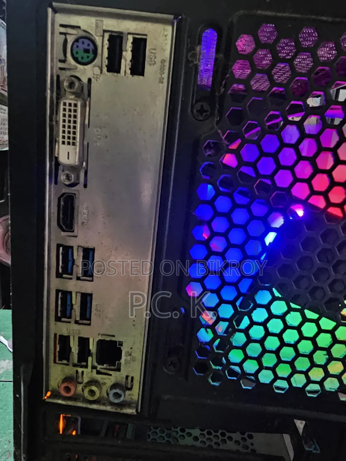 Desktop Computer 8GB AMD Ryzen 5 SSD 256GB