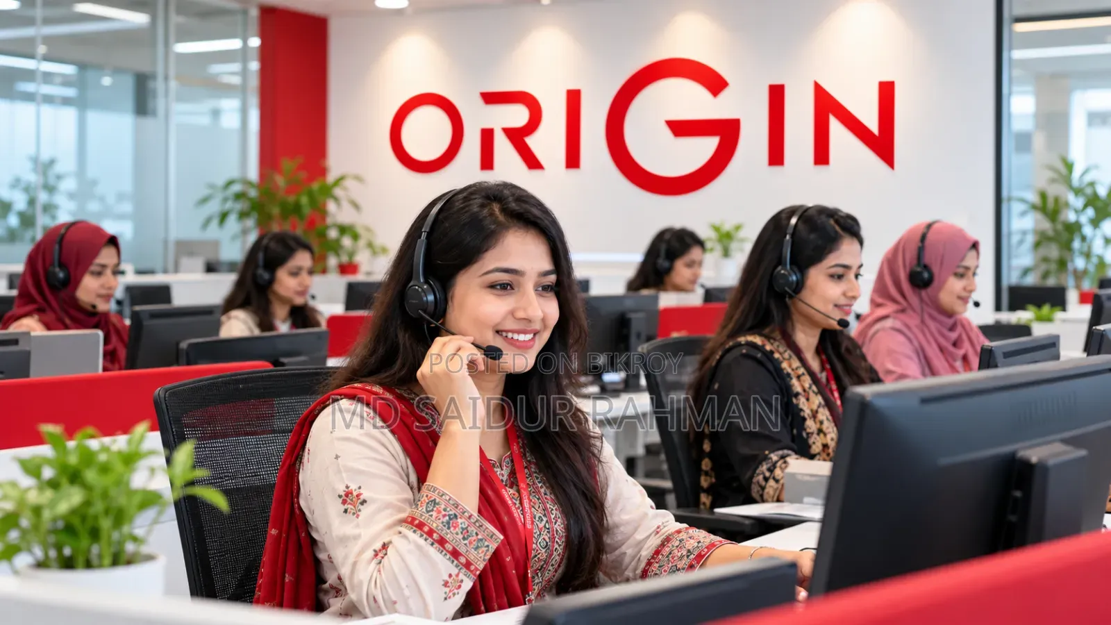 Experienced Female Customer Service Executive