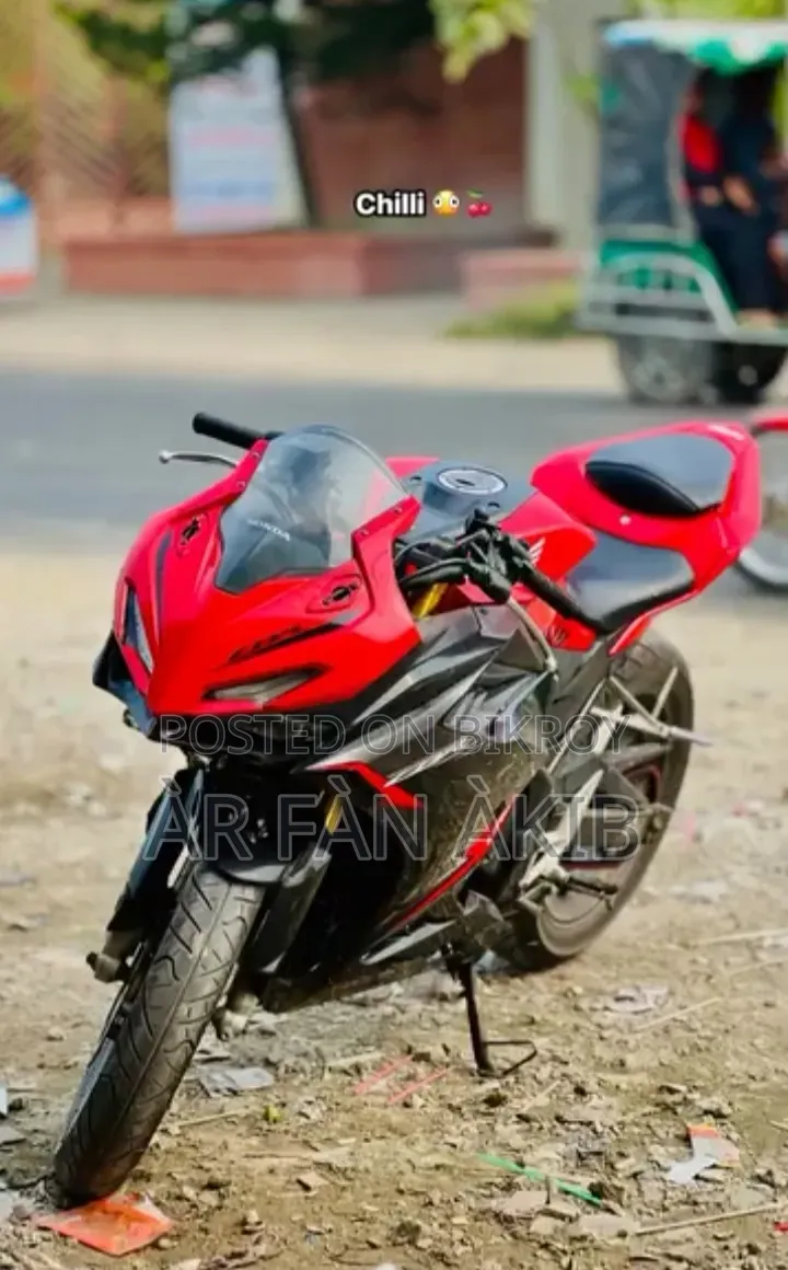 হোন্ডা সিবিআর ২০২১ রেড