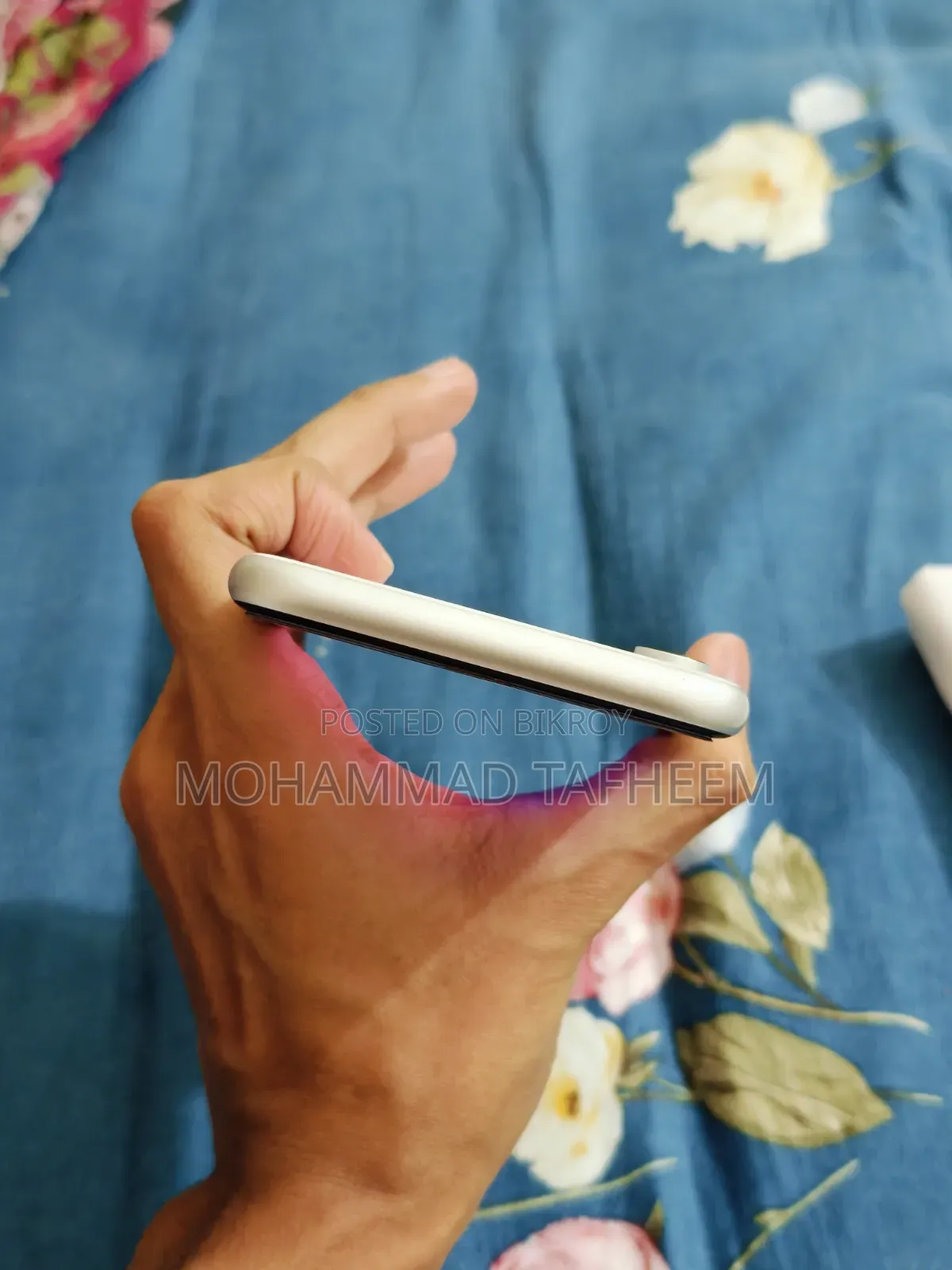 Apple iPhone XR 64 GB White