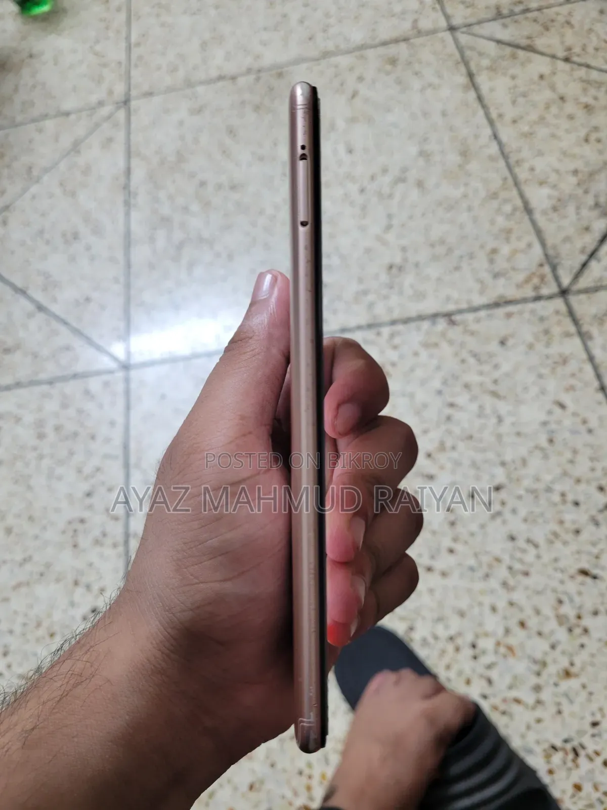Vivo Y81 32 GB Gold