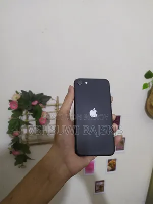 Apple iPhone SE (2020) 64 GB Black